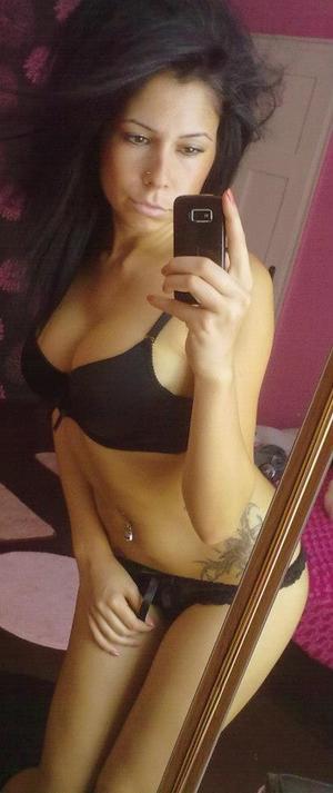 Brandi from Texas is looking for adult webcam chat